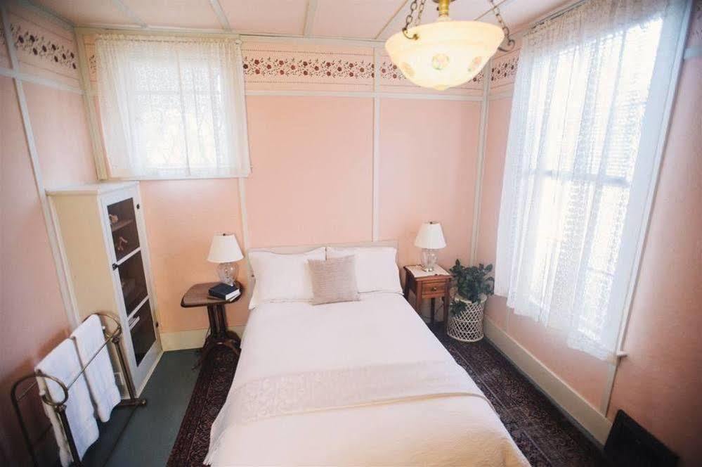 Camellia Inn Healdsburg Extérieur photo